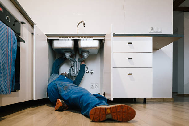Professional Plumbing technician working in Ramona, OK